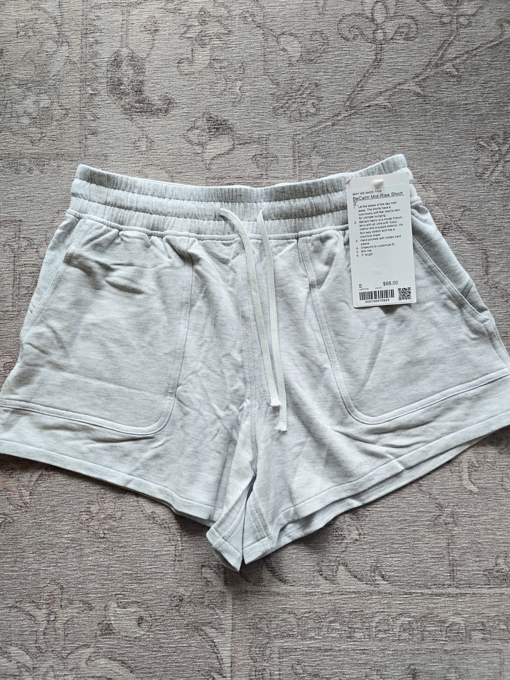 Lululemon BeCalm Mid-rise Short Heathered Light Grey Small NWT
